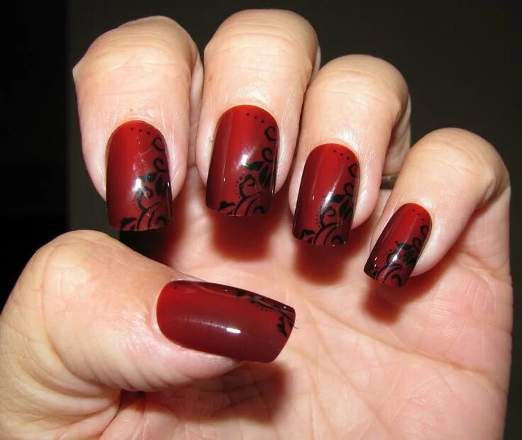 Красный винтажный маникюр Red and black Red nail designs, Red wedding nails, Red nails