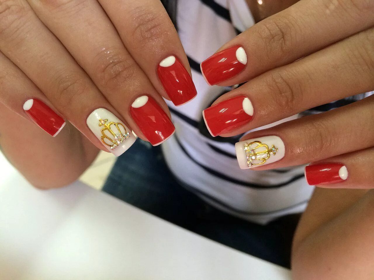 Красный яр маникюр Nail Art #1161 - Best Nail Art Designs Gallery Red nails, Gold nail art, Red man
