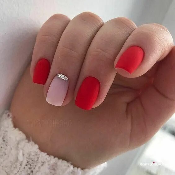 Красный яркий маникюр на квадратные ногти Stunning Matte Nails To Copy - Inspired Beauty Stylish nails, Red acrylic nails,