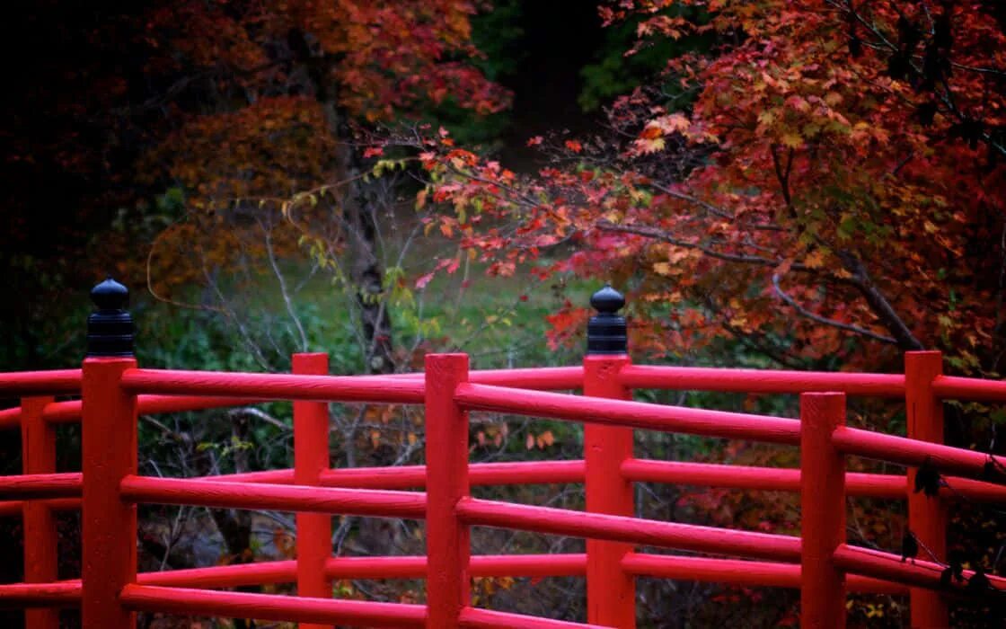 Красный забор фото Download Traditional Japanese Styles in a Red Hue Wallpaper Wallpapers.com