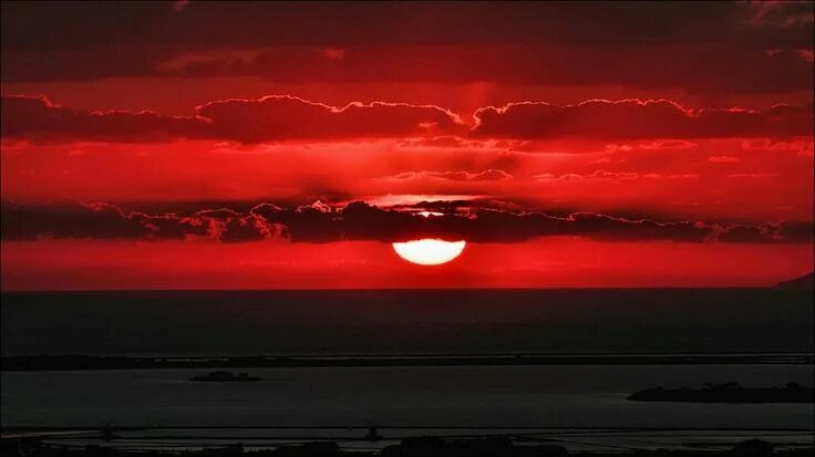 Красный закат фото Atardecer en La Pampa... Red sunset, My chemical romance members, Sunset wallpap