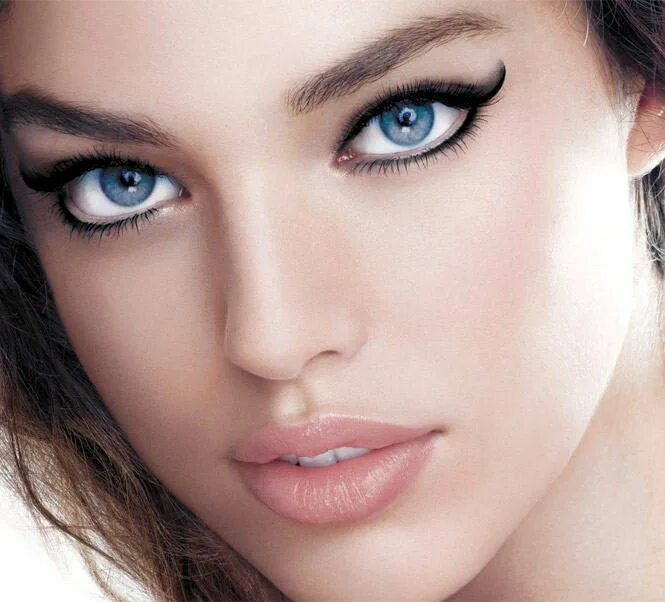 Красота глаз фото Maybelline ® Unstoppable ® Eyeliner Beautiful eyes, No eyeliner makeup, How to d