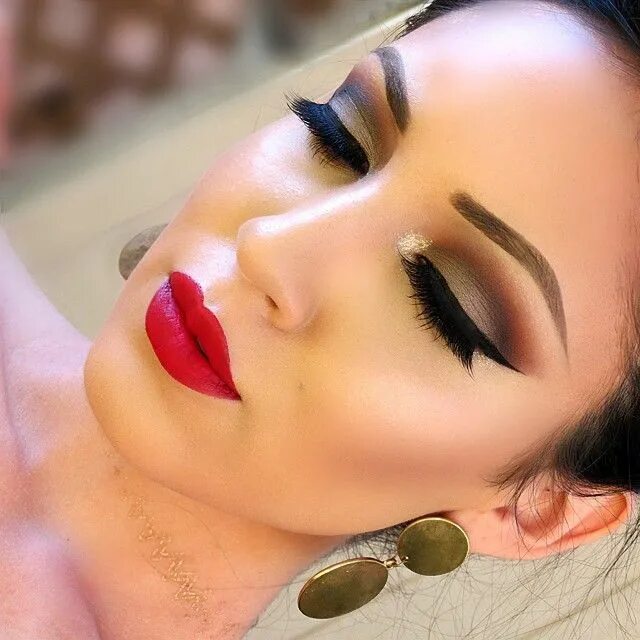 Красота макияжа This is really beautiful! Perfect for a romantic date! dramatic makeup Makeup ob