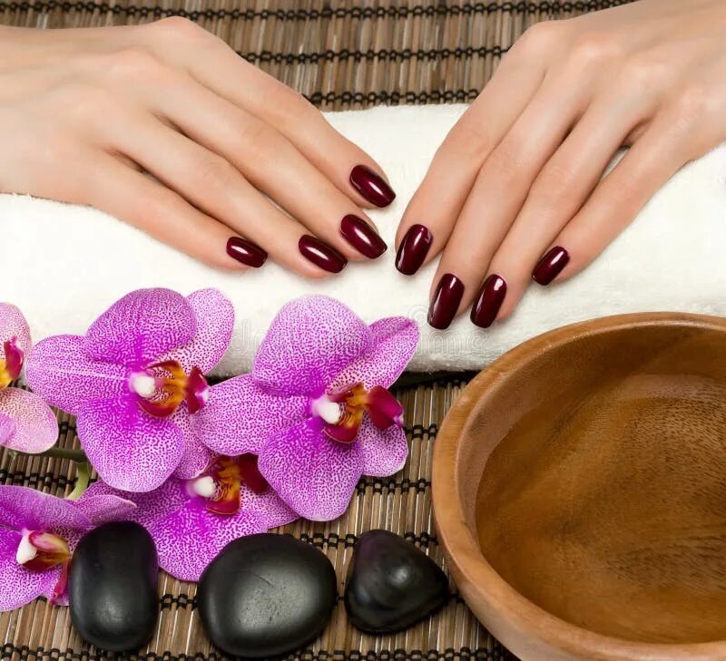 Красота маникюра фото Hand care and manicure stock image. Image of floor, luxury - 33266405
