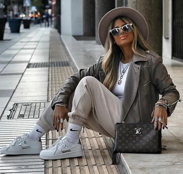 Красота мода стиль модная лилия купить Style By Nelli on Instagram: "Comfort is happiness I #advertisement #ad #annonce
