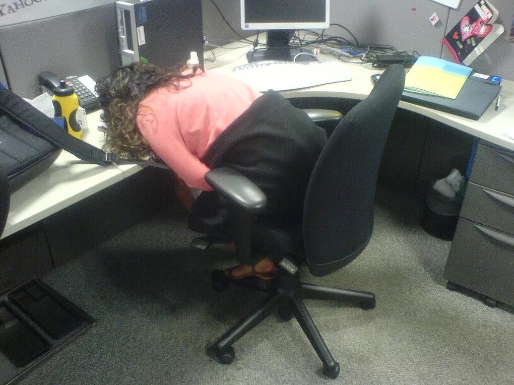 Красота на работе фото Inside the life of a Wall Street intern: It's not very hard, but it's grueling B