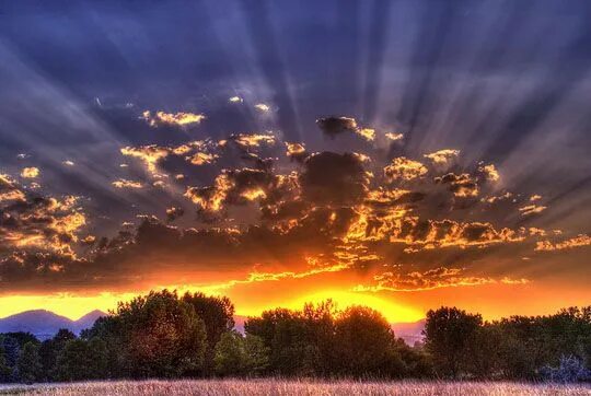 Красота неба фото Amazing Moments from Nature-Sun Behind Clouds - Designbeep Clouds, Sun and cloud
