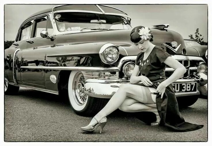 Красотка ретро фото Pin up/classic Cadillac Car girls, Custom classic cars, Rat rod girls