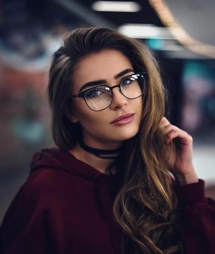 Красотка в очках фото Best Square Glasses for Men and Women in 2019 Fotografía de retratos, Fotos con 