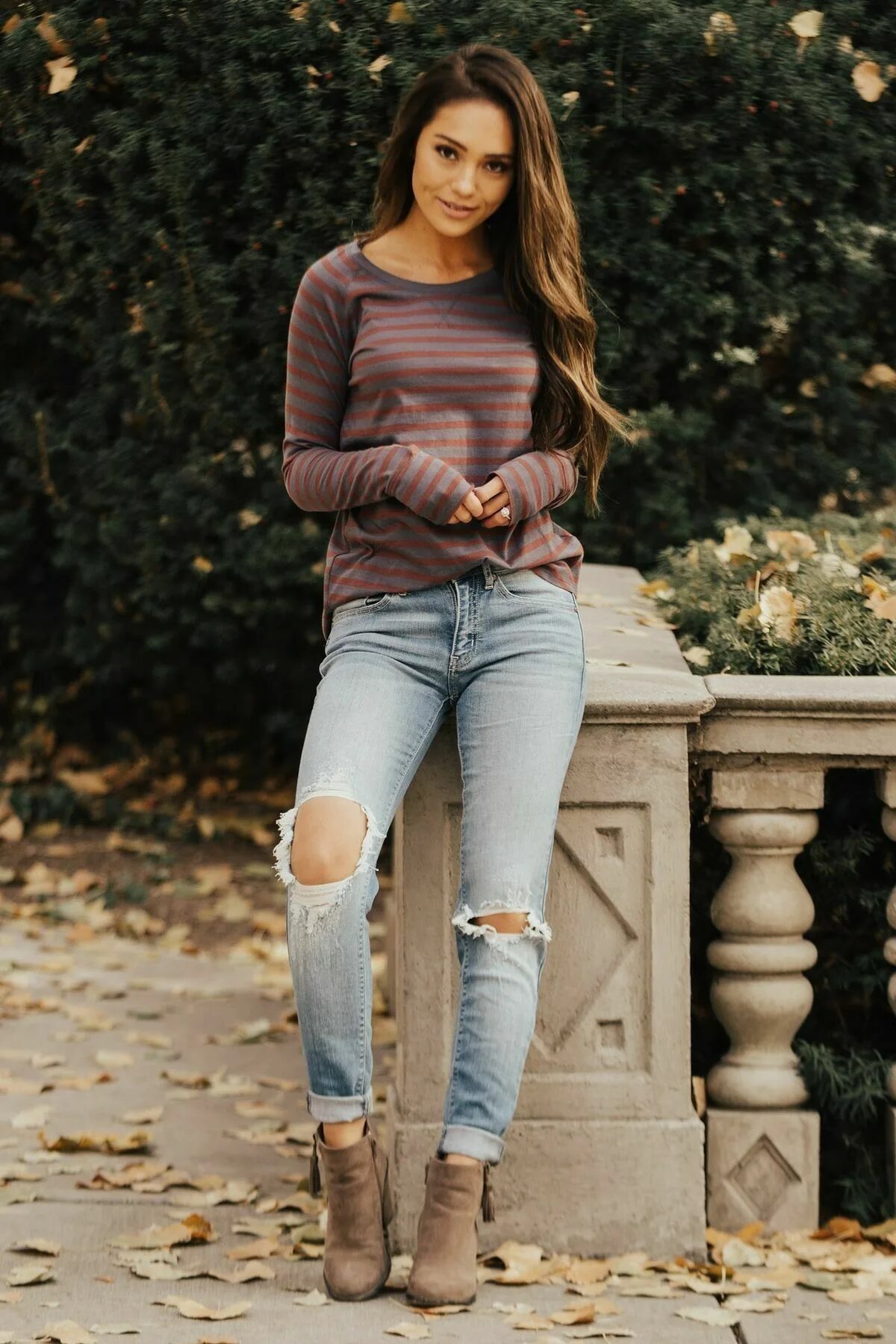 Красотки джинсах фото Pin by Dimitri Konstantin on my style Beautiful jeans, Fashion, Striped tee