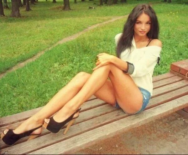 Красотки из социальных сетей фото Welcome. Plazo design, Luxury girl, Graduation outfit
