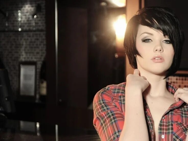 Красотки с короткой стрижкой Pin on Attractive Females