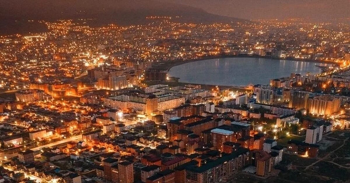 Красоты махачкалы фото Ночная Махачкала Пикабу