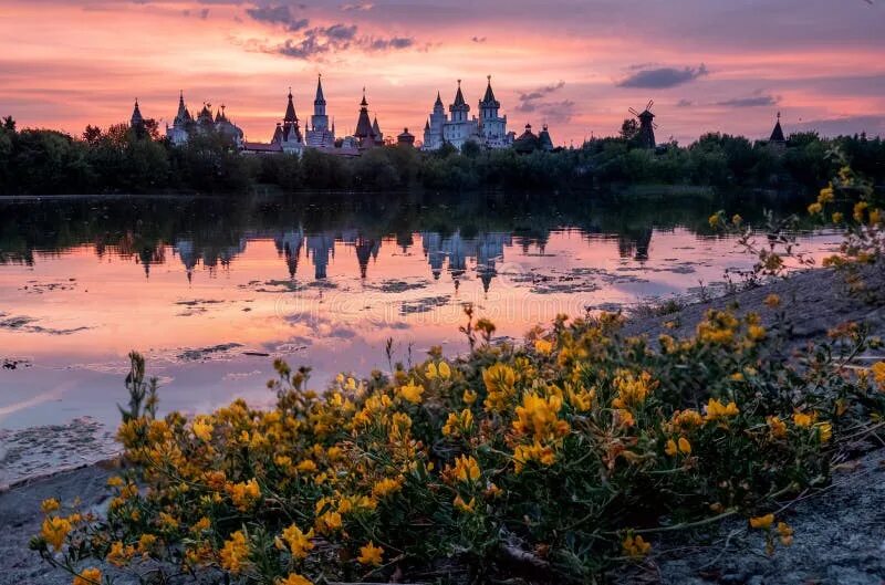Красоты россии фото Sunset in Moscow stock photo. Image of landscape, russia - 126611272