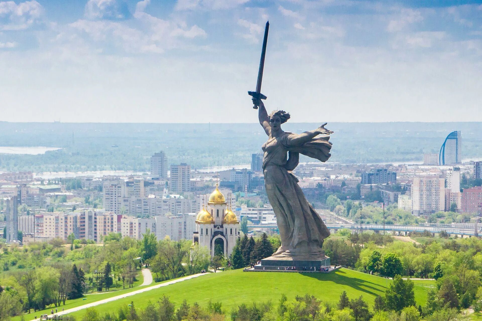 Красоты волгограда фото В Волгограде пообещали взорвать Родину-мать и все заводы 15 августа 2022 г. - 15