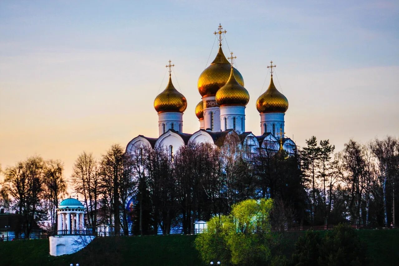 Красоты ярославля фото Успенский собор На закате дня 2023 Культура Ярославии ВКонтакте