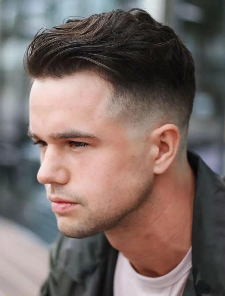 Краткие стрижки мужские 50 Haircuts for Guys With Round Faces Round face men, Haircuts for men, Round fa