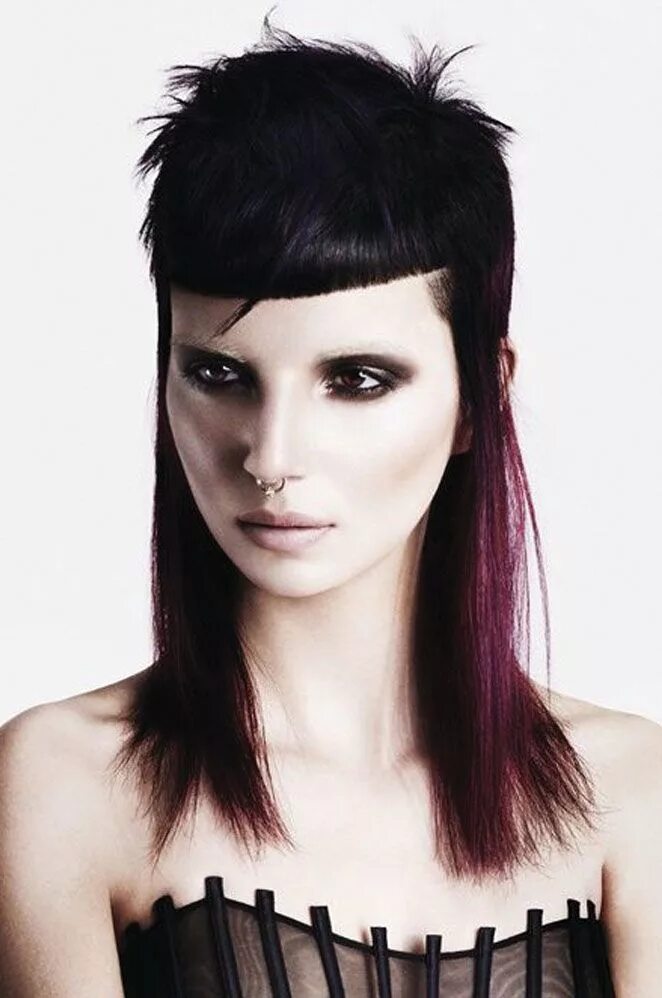 Креативная челка на средние волосы фото Hair: Darren Bain @HOB Salons. Make-up: Lan Nguyen-Grealis. Stylist: Ozzy Shah. 