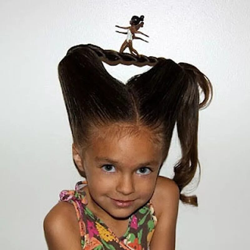 Креативная прическа для девочки Crazy Hair Day - Babes In Hairland Wacky hair, Crazy hair days, Wacky hair days