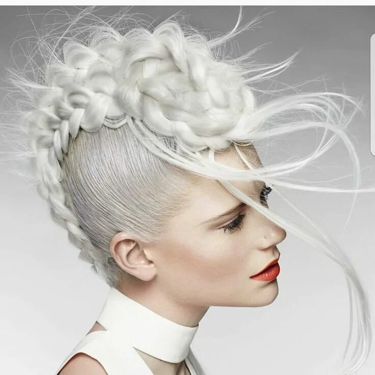 Креативная прическа женская на средние волосы Pin by Frank Ross on I love hair Undercut hairstyles, Hair styles, Mens hairstyl