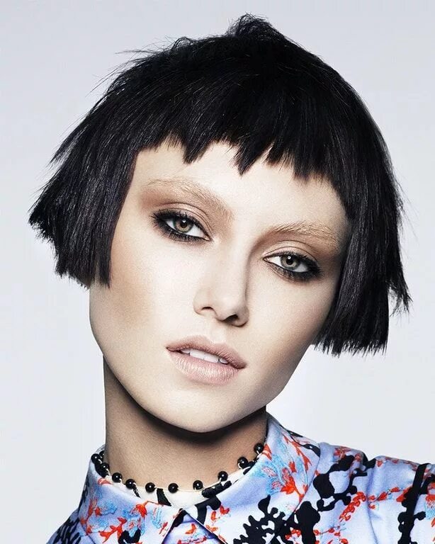 Креативные челки на короткие волосы фото TONI&GUY 2017 Duality Haarschnitt kurz, Kurzhaarschnitte, Frisuren