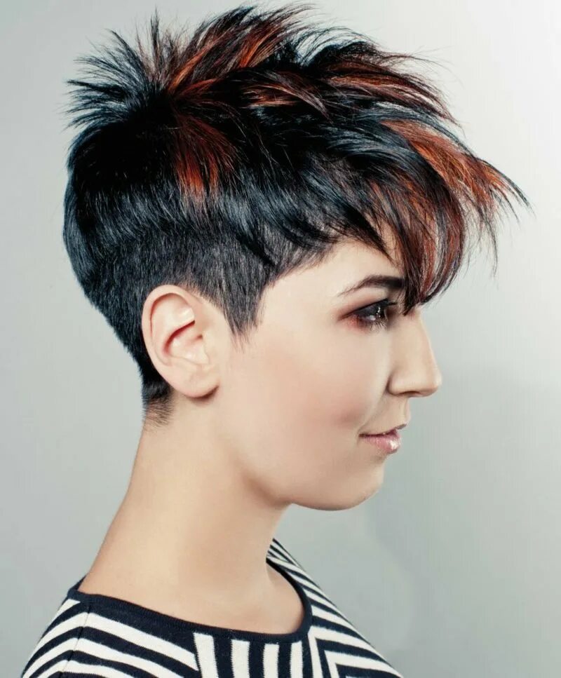 Креативные короткие стрижки для женщин Short hairstyles for women - Let yourself be inspired #hairstyles #Inspired #Sho