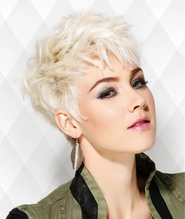 Креативные стрижки короткие волосы фото Pin on Bleached & Platinum Blonde Hair 01