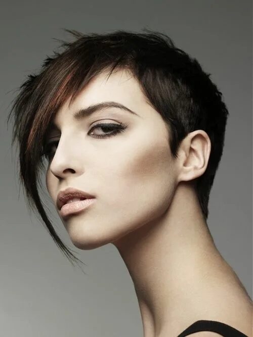 Креативные стрижки с челкой фото #undercut on Tumblr Edgy short hair, Edgy hair, Short hair styles