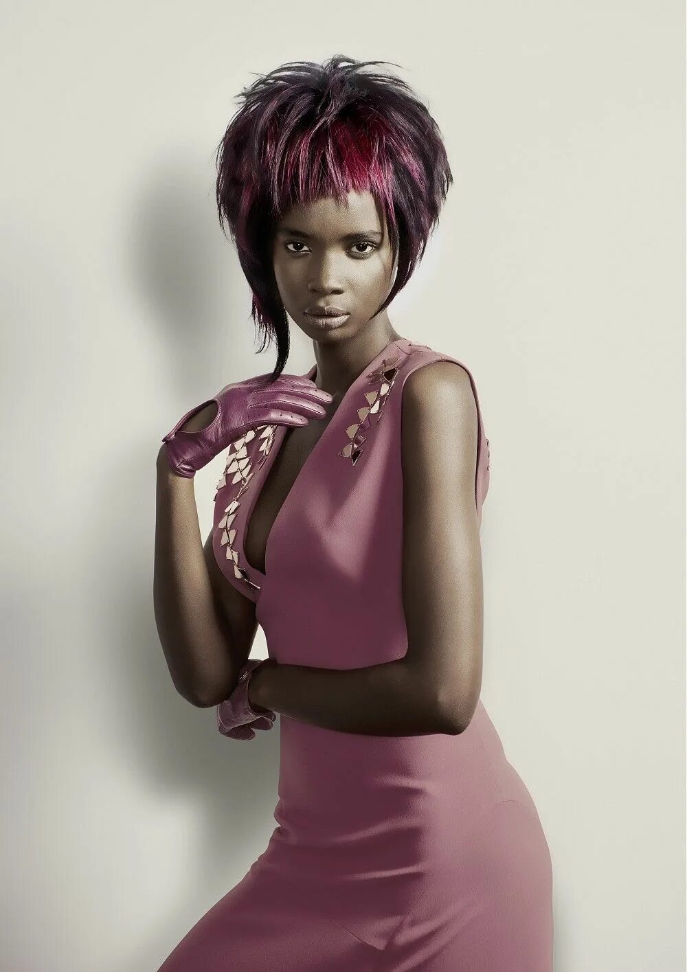 Креативные стрижки женские на средние Canberra Salon - High Stakes Collection #jamescalabria #canberra #coloring #hair