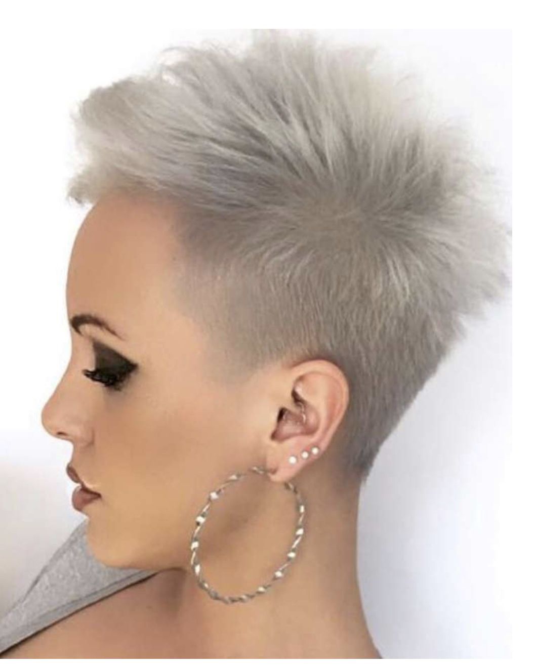 Креативные женские стрижки на короткие волосы 2024 Pin on coup de cheveux Short hair styles pixie, Short hair cuts, Short hair styl