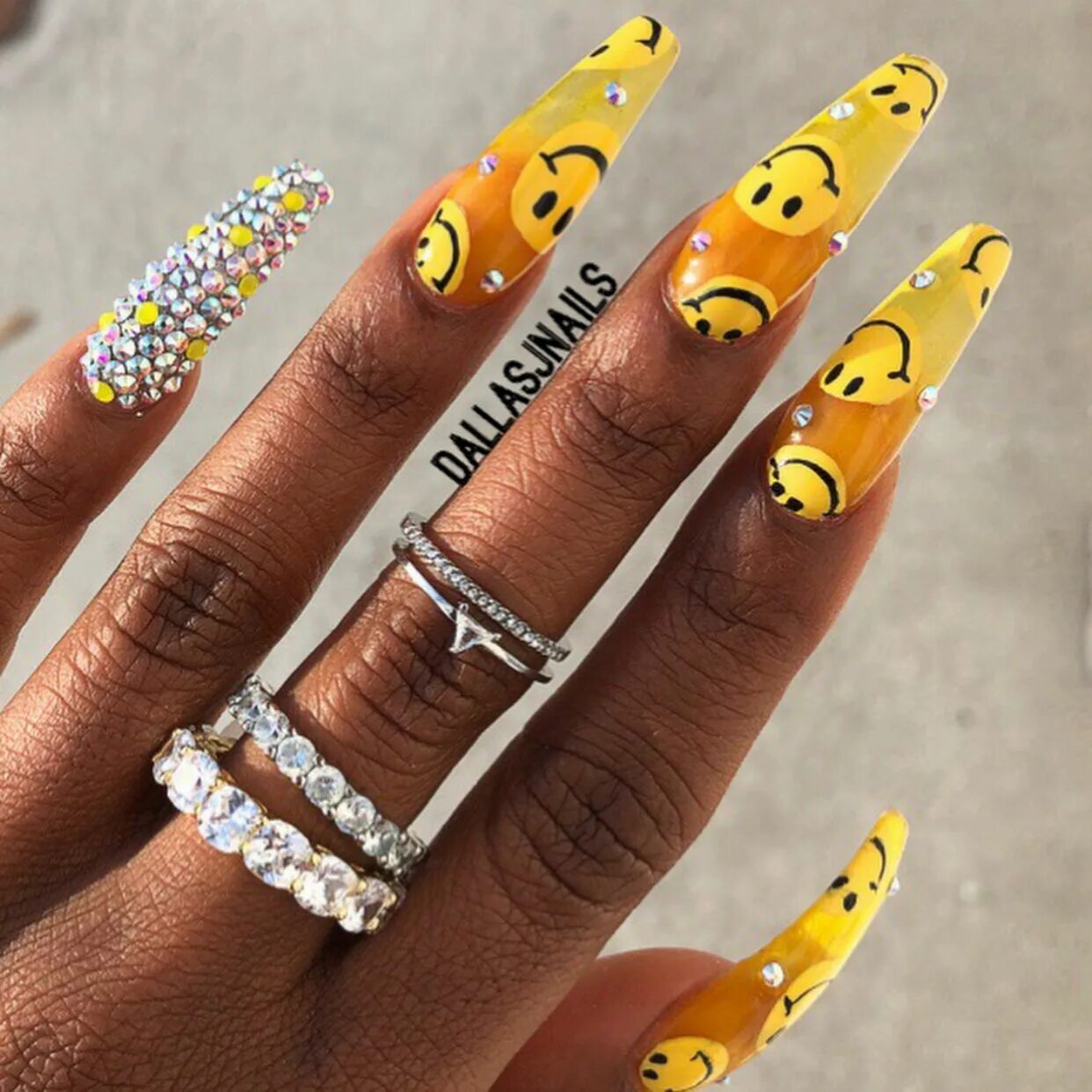 Креативный дизайн ногтей фото Pin on Beauty ✂ Cute acrylic nails, Nails, Nail shapes