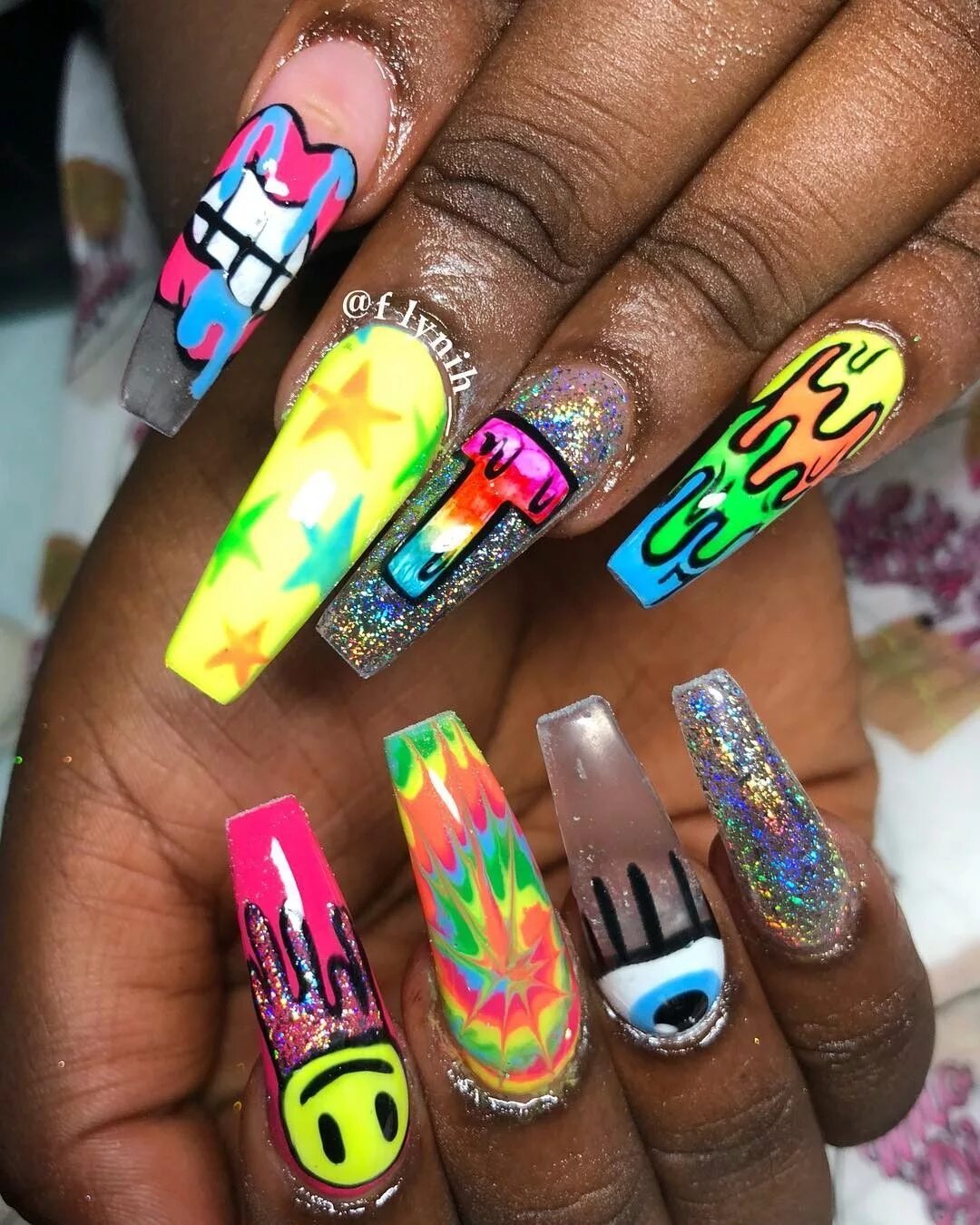 Креативный дизайн ногтей фото Flynih nails FOLLOW @ELCASHDOLL FOR MORE Graffiti nails, Dope nails, Dope nail d