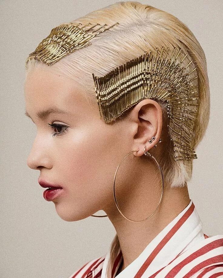 Креативный прически женские Bobby Pins as Hair Accessories Hair earrings, Artistic hair, Hair art