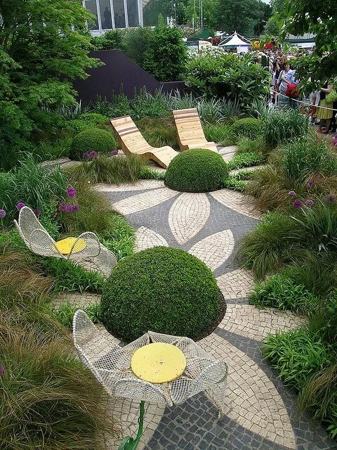 Креативный сад фото Diarmuid Gavin's Westland Show Garden Most beautiful gardens, Beautiful gardens,