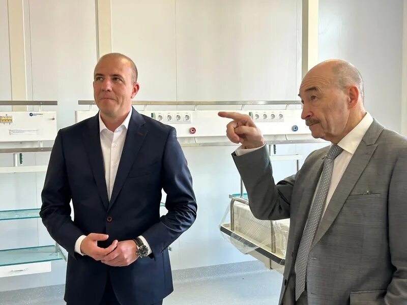 Кречетов евгений иванович оренбург минздрав фото Главный трансплантолог Минздрава РФ посетил детскую больницу в Оренбурге
