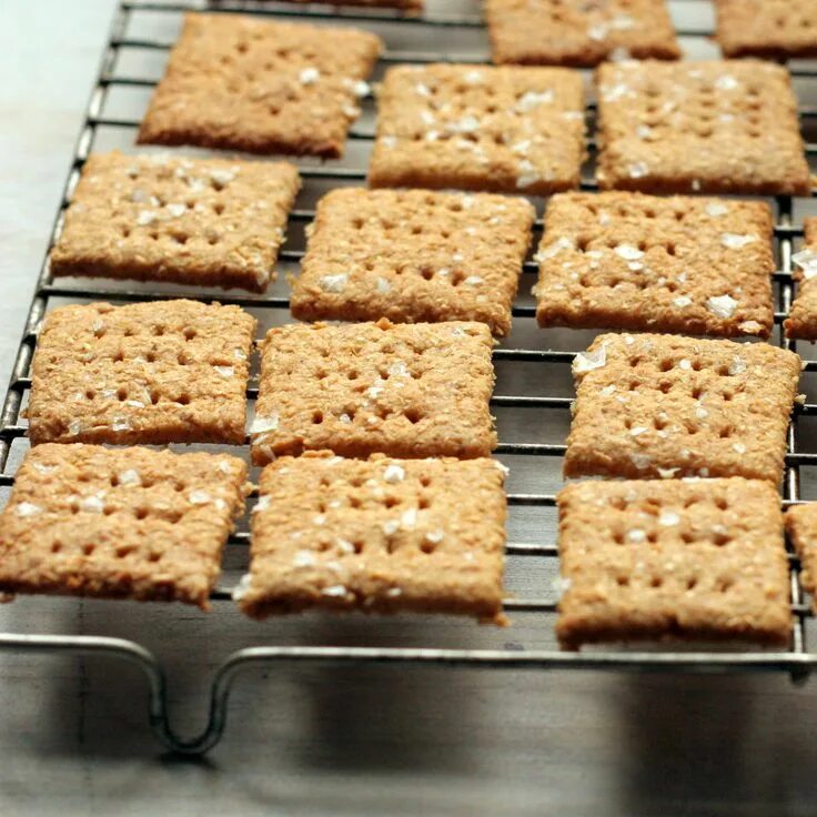 Крекеры рецепт в домашних условиях фото Homemade Whole Wheat Crackers Homemade crackers, Wheat crackers recipe, Whole wh