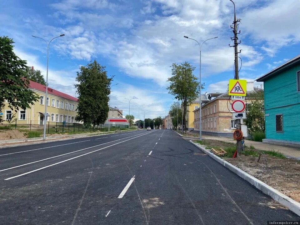 Крем брюле ул леона поземского 9 фото Первые автомобили поехали по отремонтированной улице Леона Поземского в Пскове -