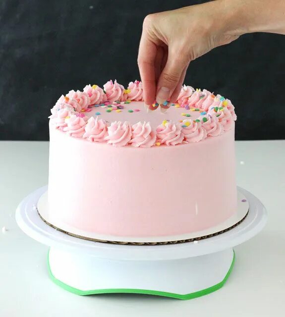 Крем для оформления торта сверху How to Frost a Cake with Buttercream - Step-by-Step Tutorial (Photos) Smooth cak