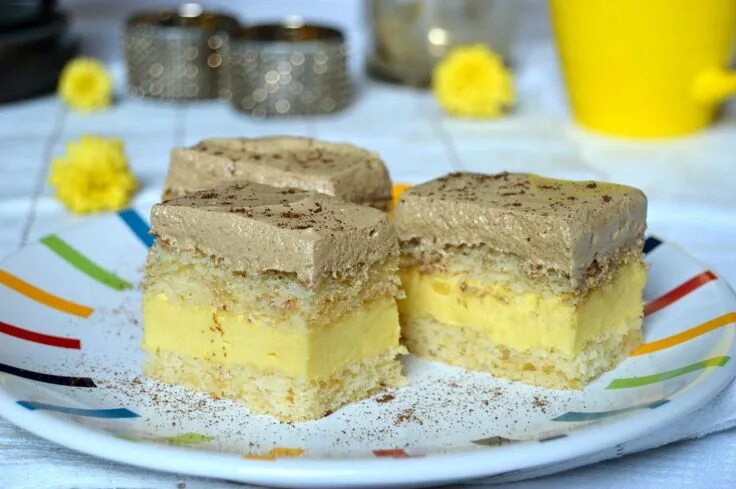 Крем марго что это такое фото Prajitura cu crema de vanilie si spuma de ness Miremirc International desserts, 