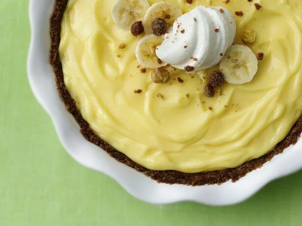 Крем с бананом рецепты с фото Cocoa Puffs ® Banana Cream Pie Recipe Banana cream pie recipe, Banana cream pie,