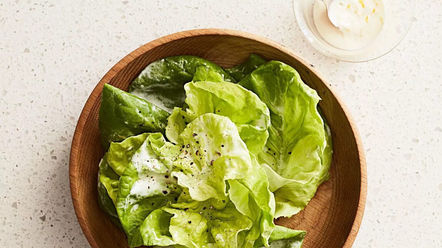 Крем салат фото Stacked Bibb Lettuces with Lemon Cream Recipe Delicious salads, Lettuce recipes,