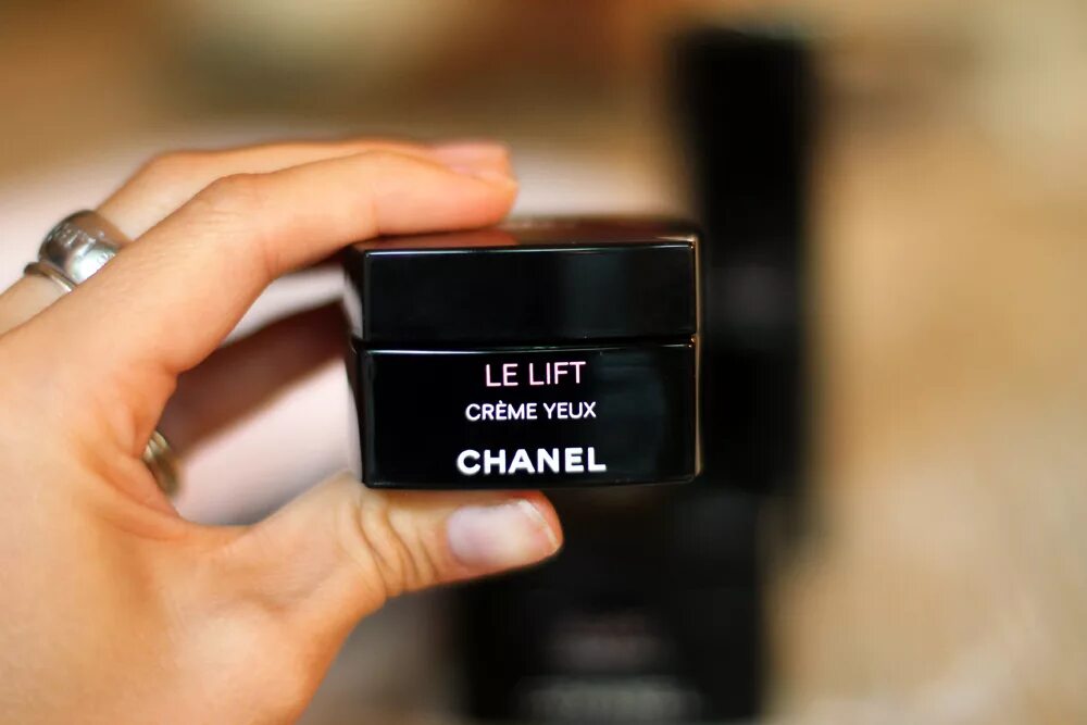 Крем шанель фото Skincare: Chanel Le Lift The Ugly Truth of V