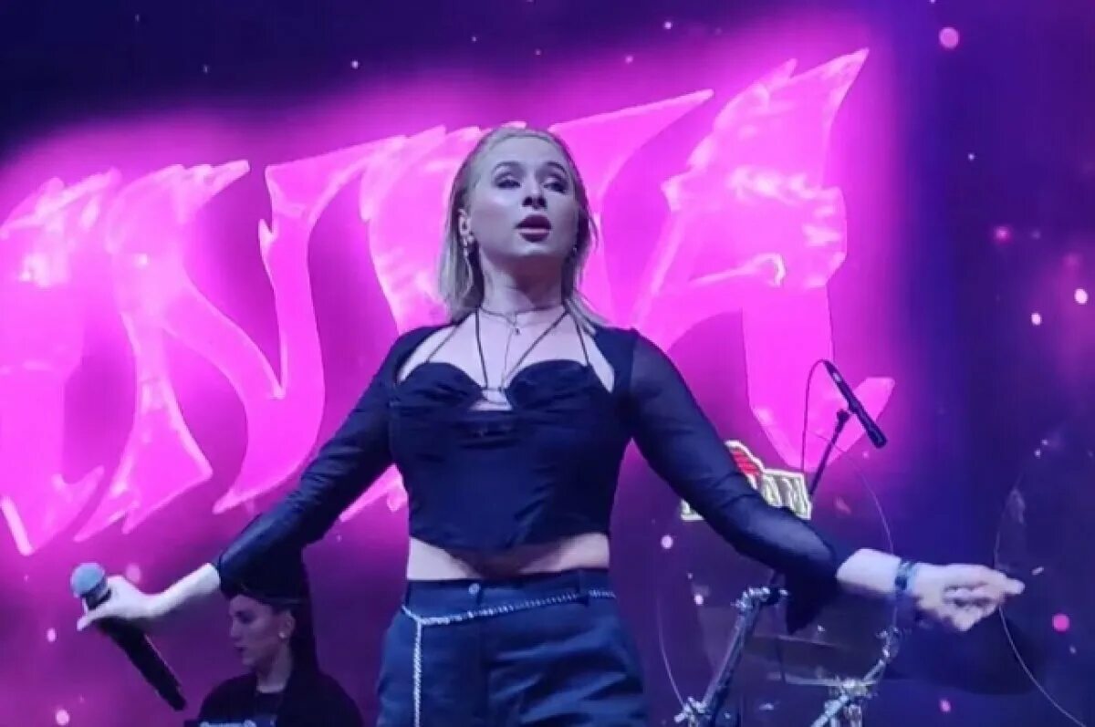 Крем сода солистка фото Экс-солистка Cream Soda "тонула" на съемках в день гибели Свиргунова Аргументы и