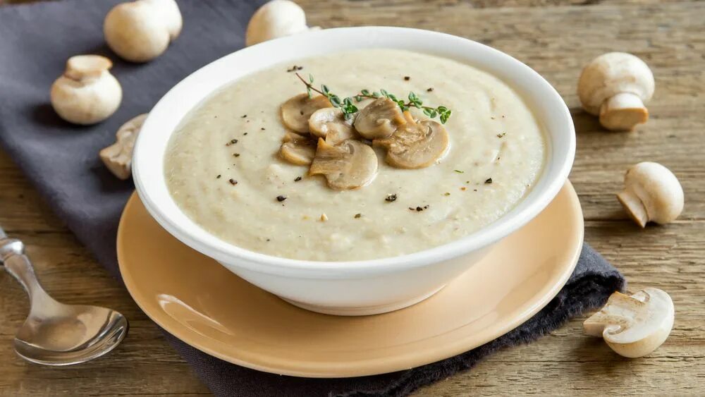 Крем суп из шампиньонов фото рецепт Simple Mushroom Soup from Jordan Bailey Creamy mushroom soup, Winter soup recipe