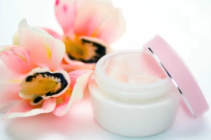 Крема косметика фото Take Care Of Your Skin With These Simple Steps Face cream, Face cream recipe, Ho
