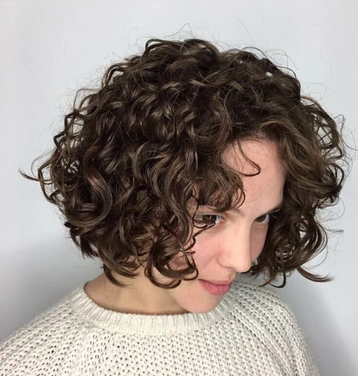 Крупная химия на короткие волосы фото Pin by Pierre Loiseau on Bob kapsels 06 How to curl short hair, Short permed hai