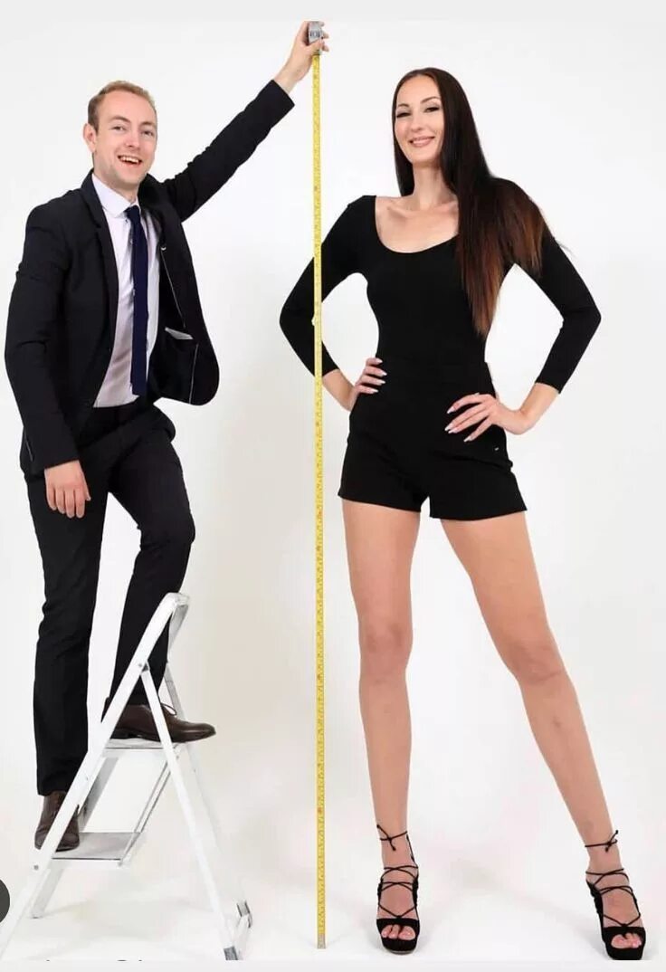 Крупные высокие женщины фото Pin by Christopher Craft on aaaaannnd she be tall Tall people, Tall women, Tall 