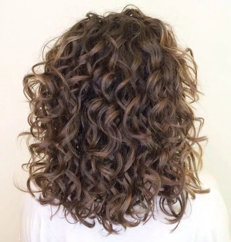 Крупные завивки волос фото 60 Styles and Cuts for Naturally Curly Hair in 2024 Medium curly hair styles, Sh