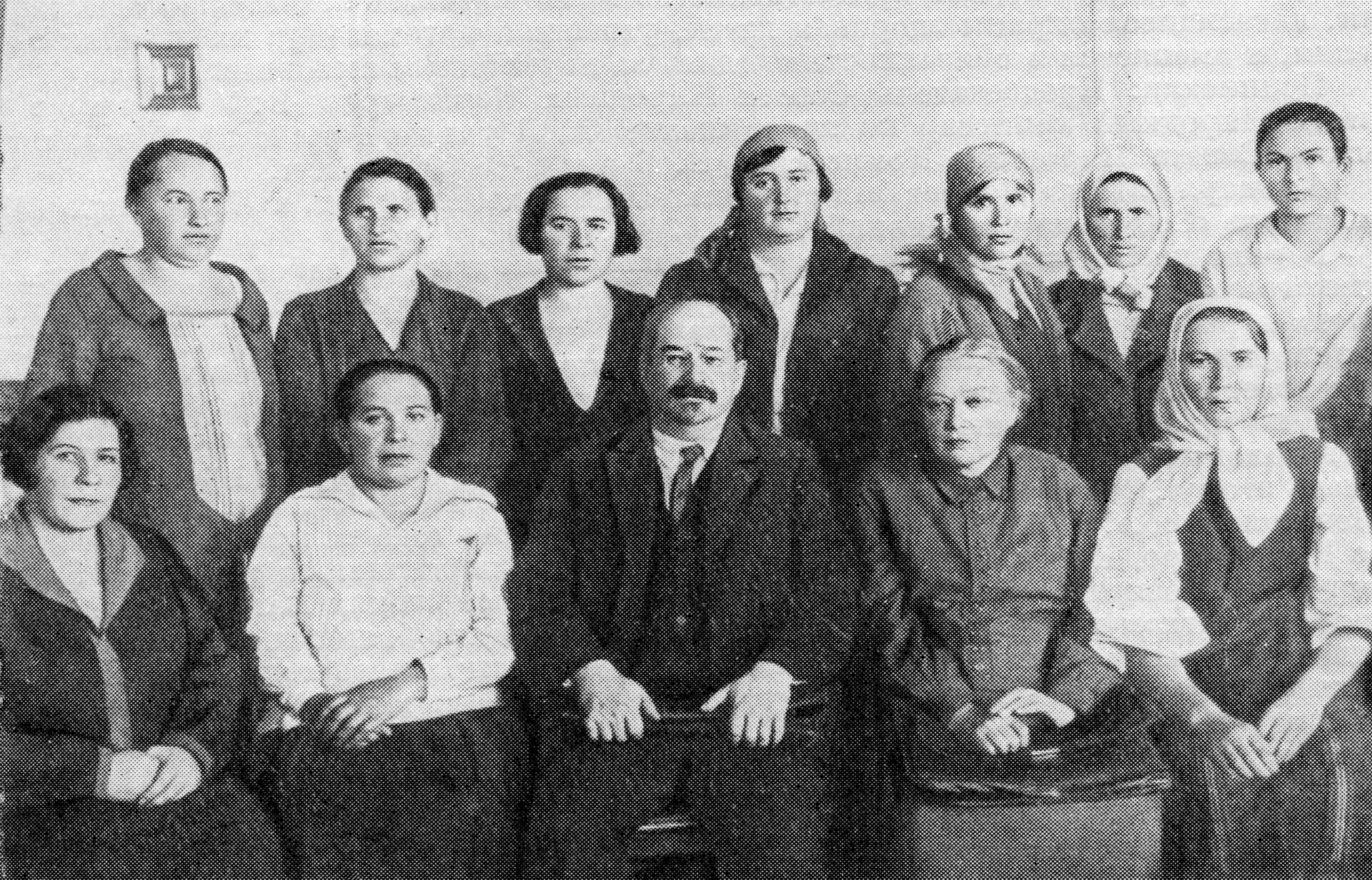 Крупская 9 фото Из книги "Ленин и Луначарский"