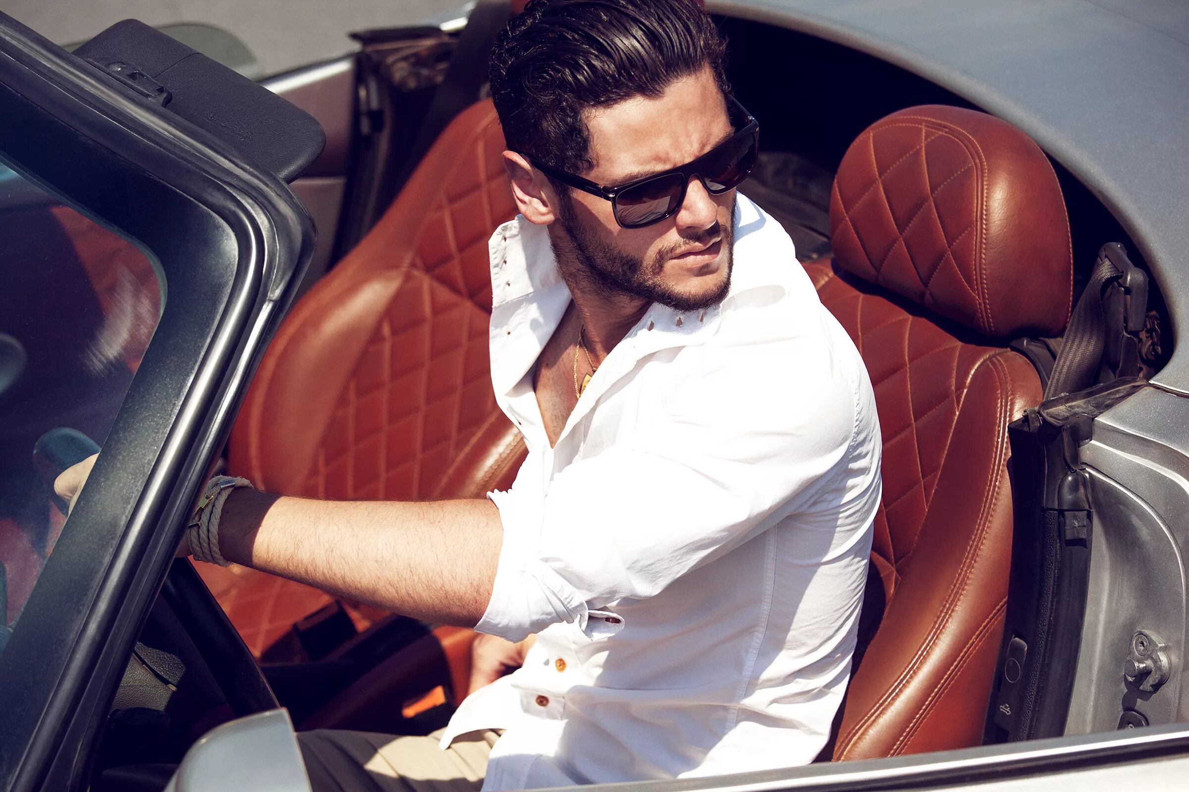 Крутая жизнь мужчины фото Driving Convertibles is a Fashion Statement - Default